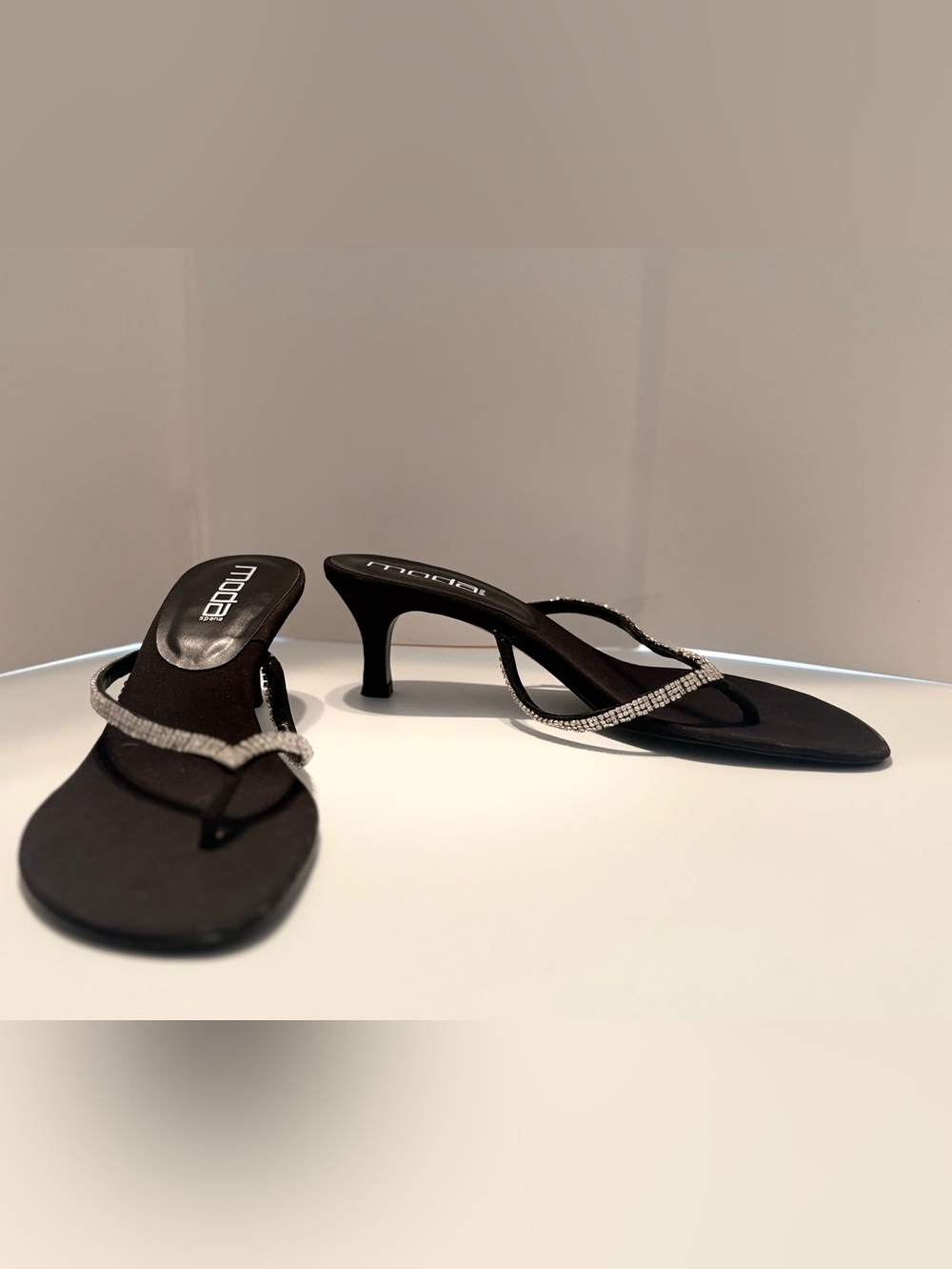 Moda Black Rhinestone Kitten Heel Thong Sandals - Picture 2 of 5